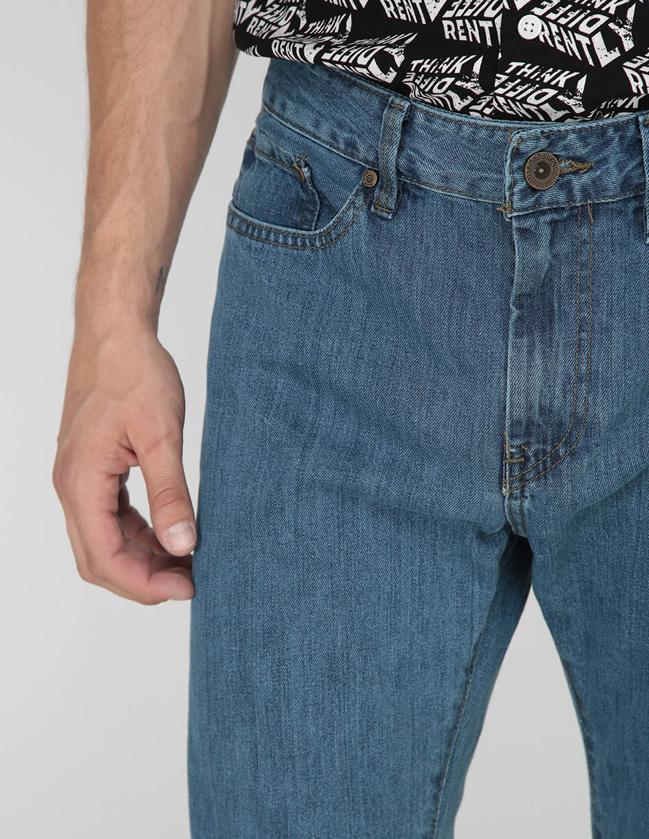 Jeans recto lavado sand blast para hombre 4