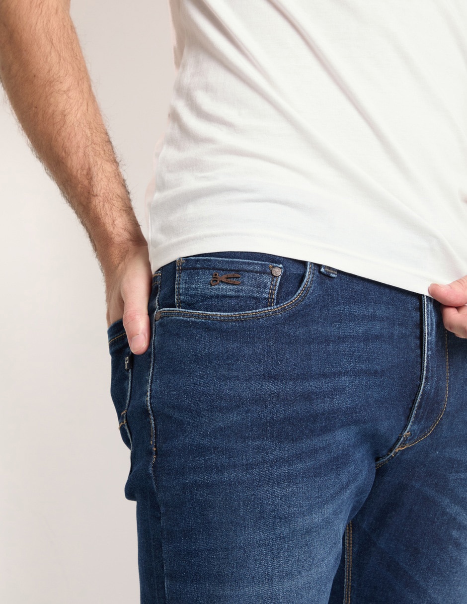 Jeans slim deslavado para hombre