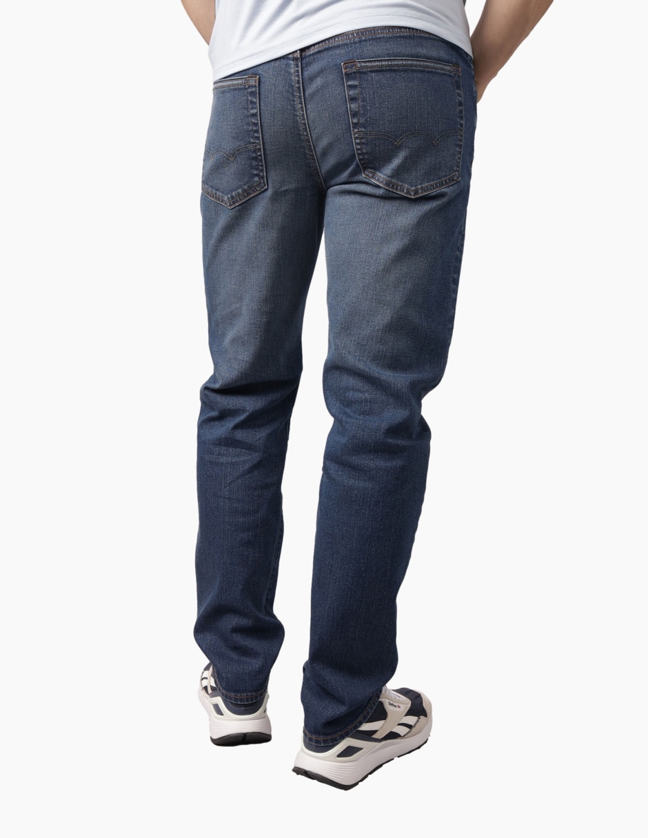 Jeans straight lavado obscuro para hombre