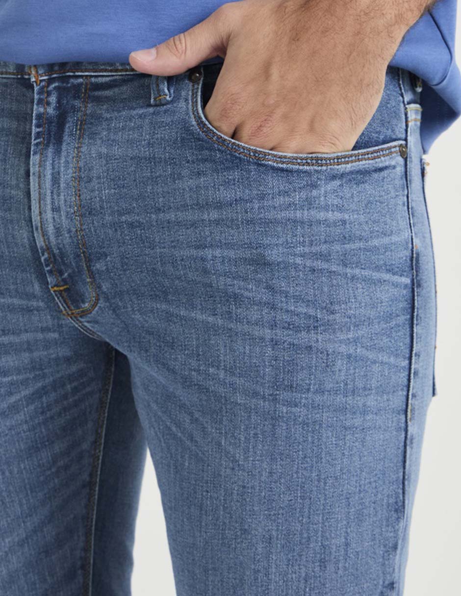 Jeans straight lavado medio para hombre