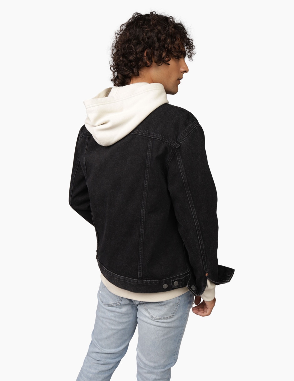 Chamarra denim con bolsillos para hombre