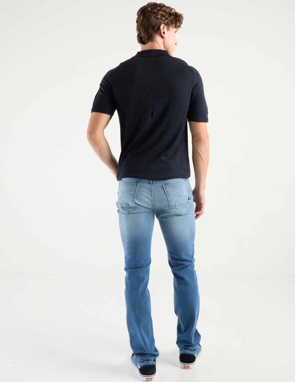 Jeans straight lavado stone wash para hombre 2