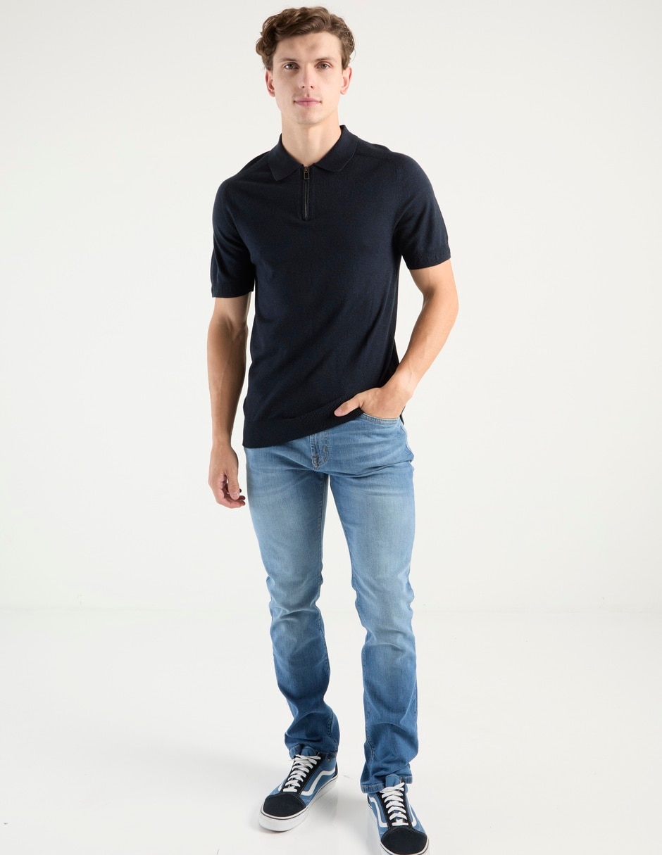 Jeans straight lavado stone wash para hombre 3