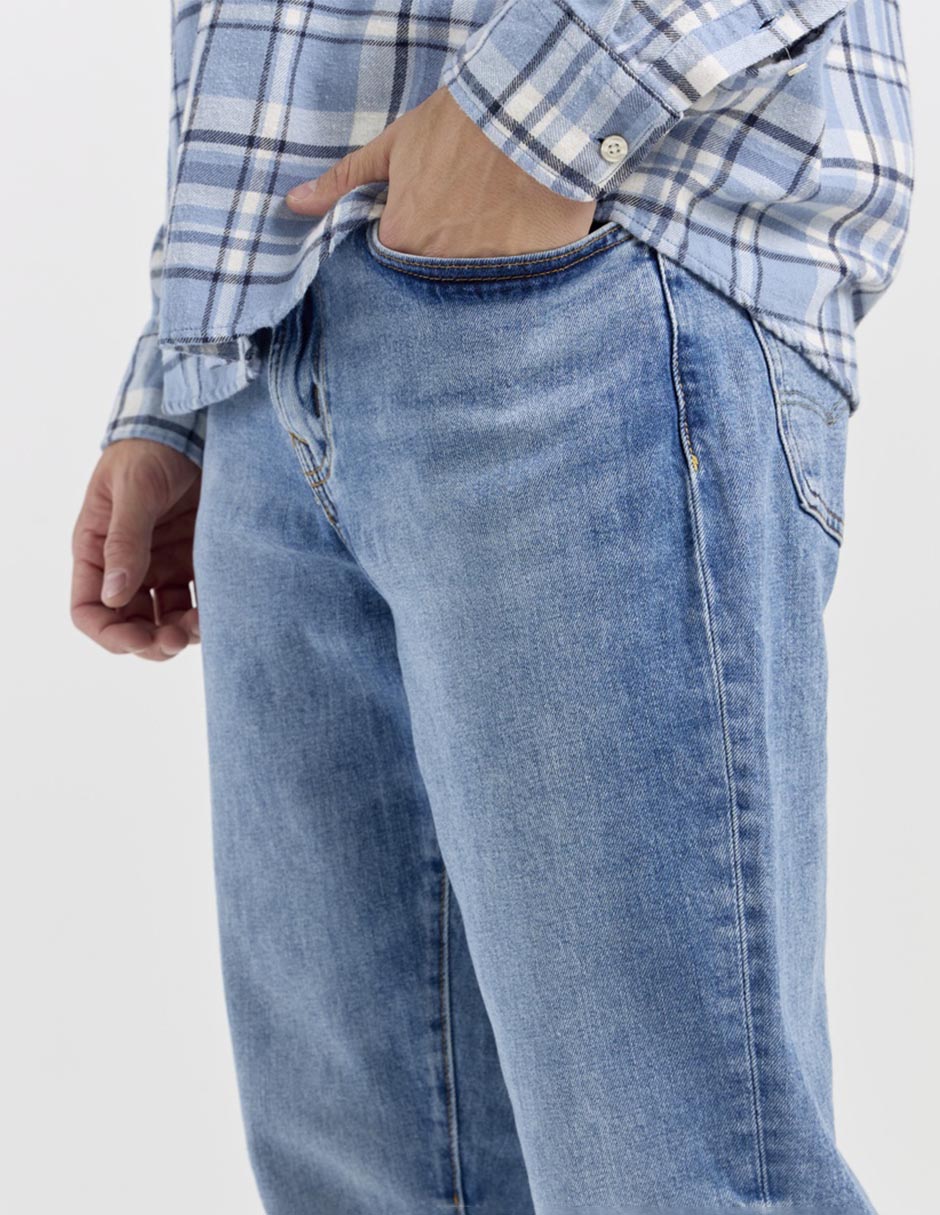 Jeans skinny deslavado para hombre