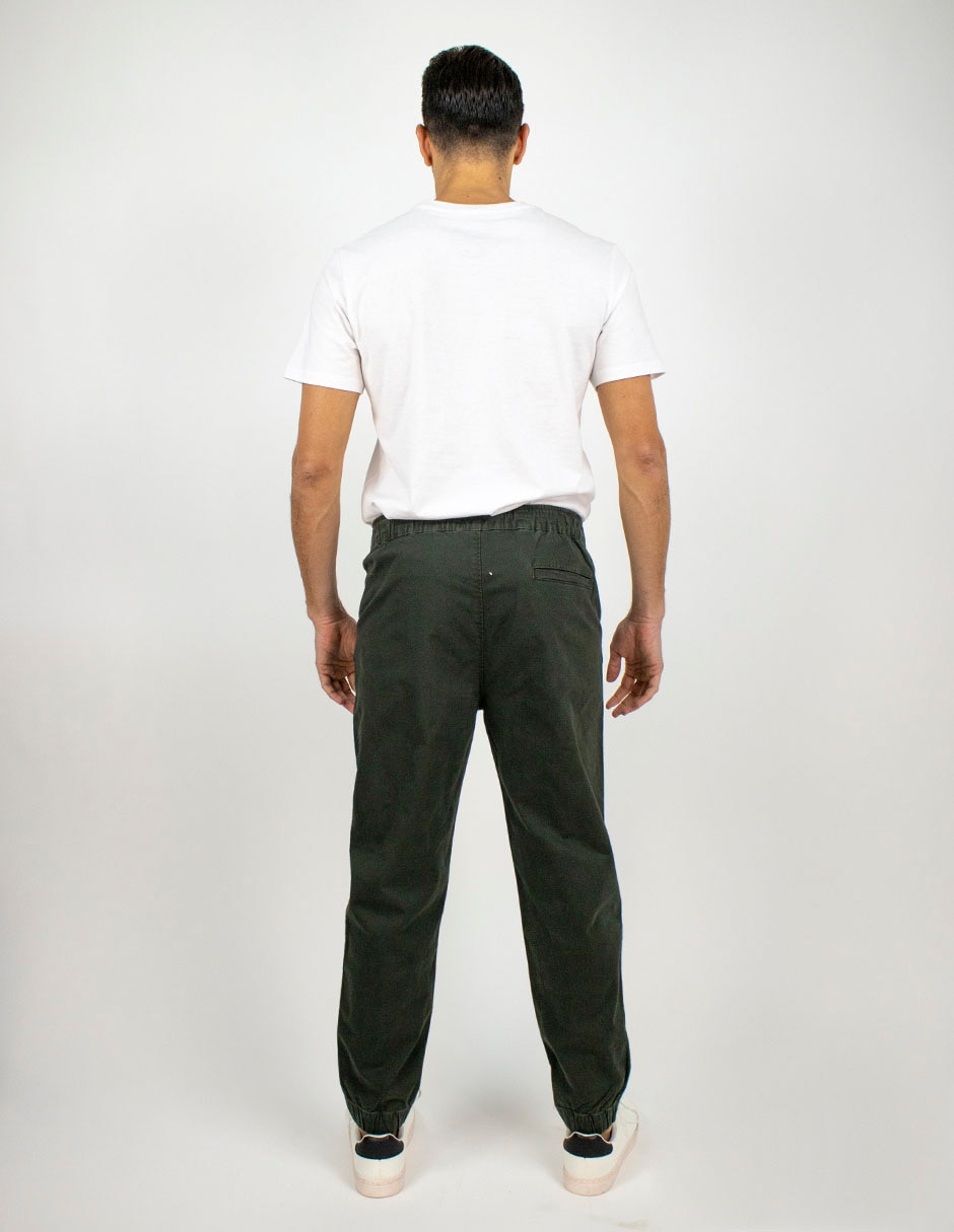 Jogger slim con bolsillos para hombre 4