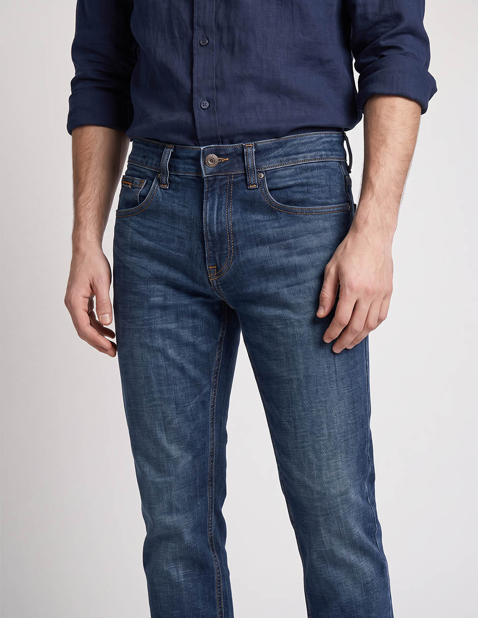Jeans straight lavado stone wash para hombre 4