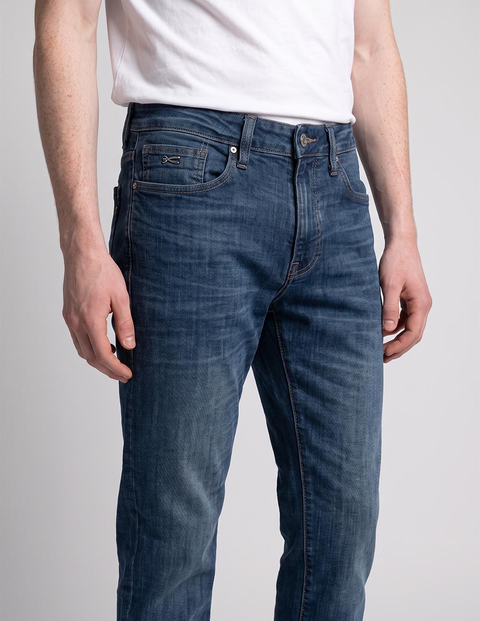 Jeans slim lavado stone wash para hombre 4
