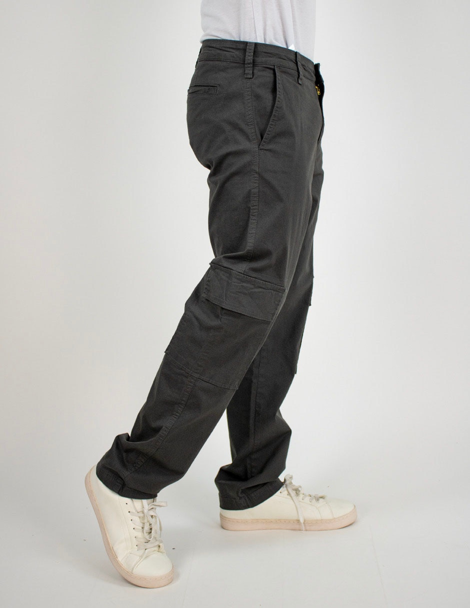 Pantalón cargo para hombre 4