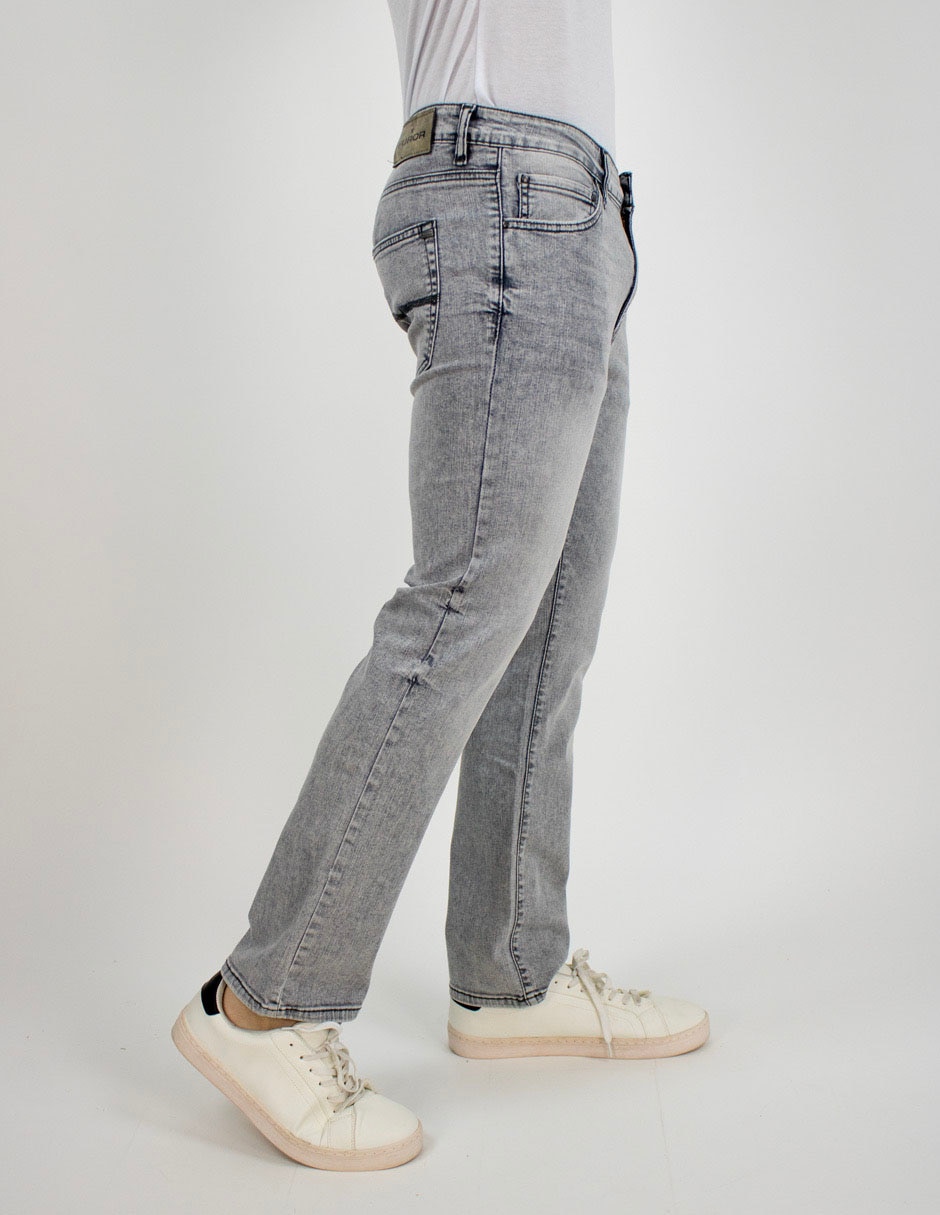 Jeans slim lavado claro para hombre