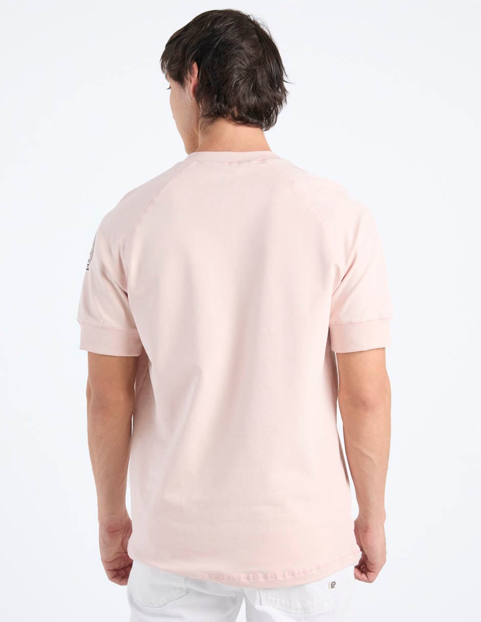 Playera cuello henley para hombre 6
