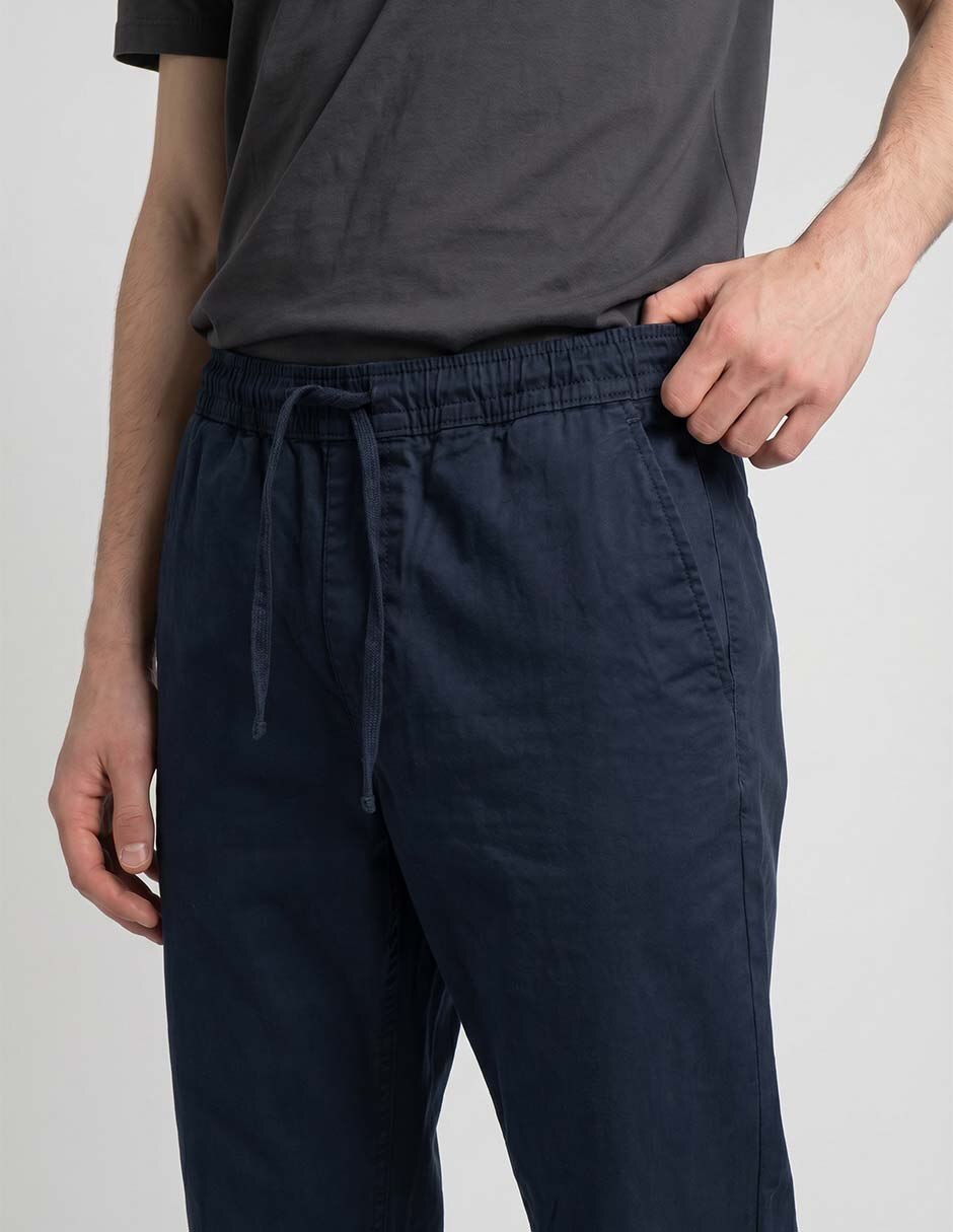 Jeans jogger slim para hombre 4