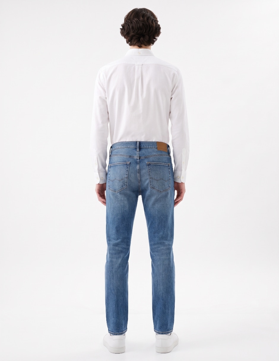 Jeans straight slim lavado medio para hombre 2