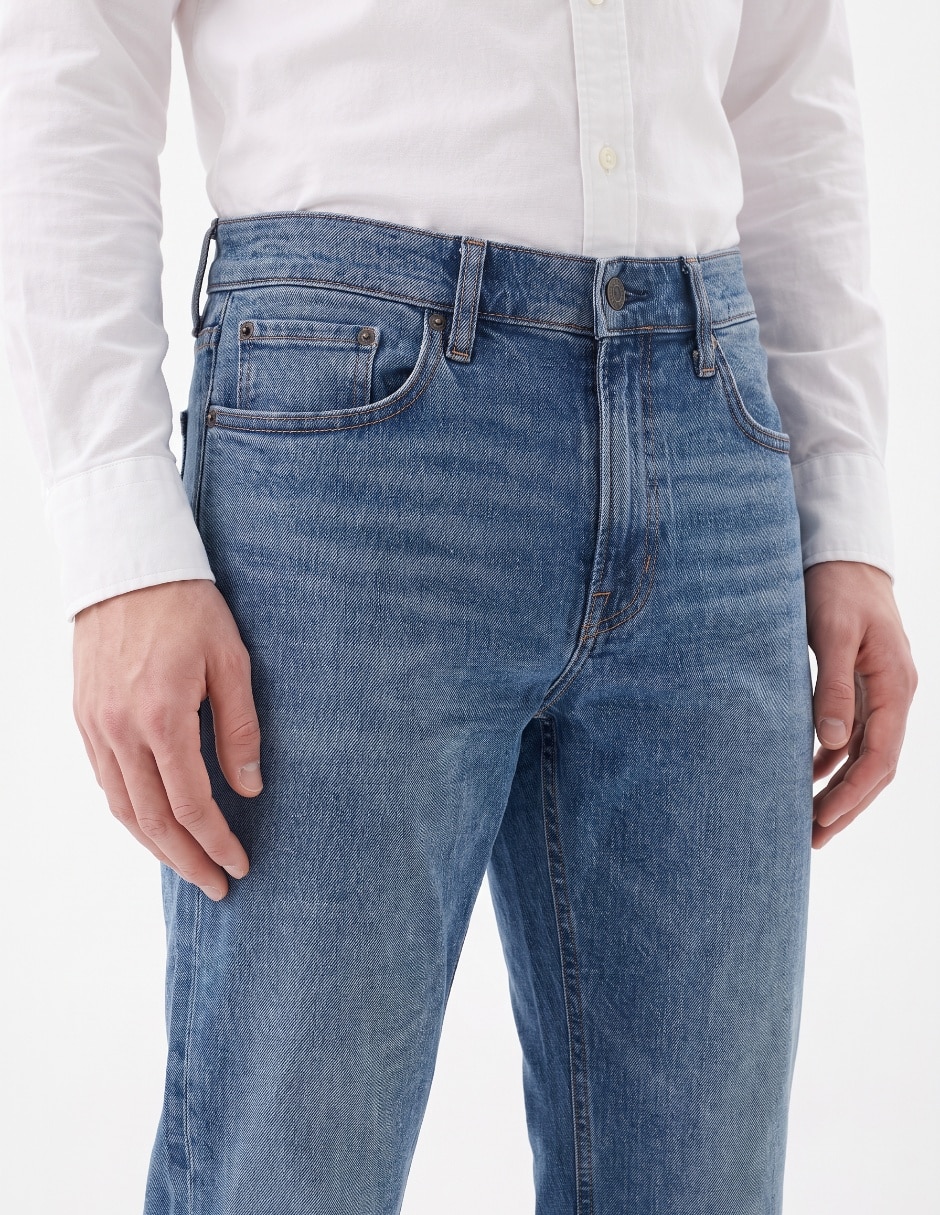 Jeans straight slim lavado medio para hombre 4