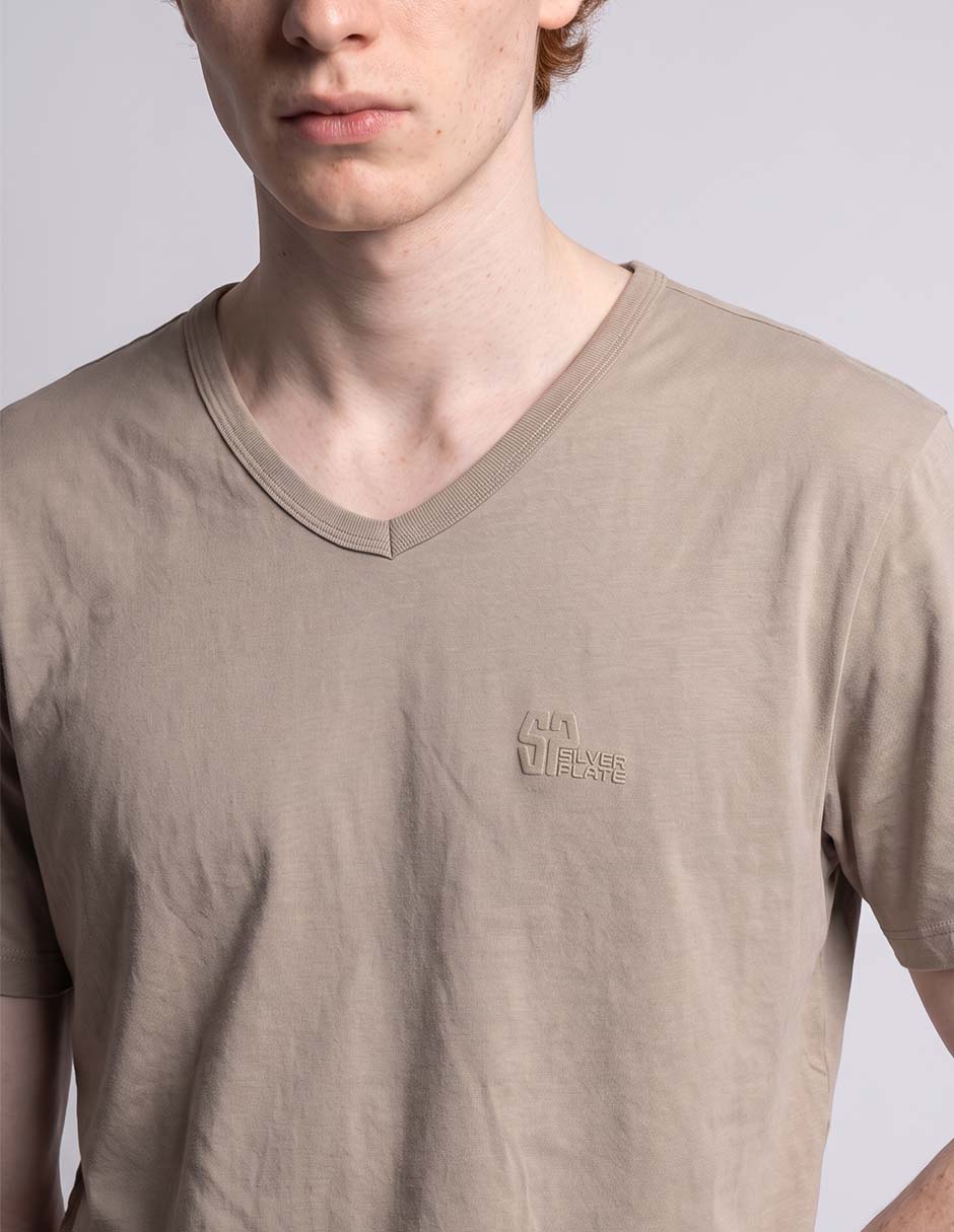 Playera cuello V para hombre