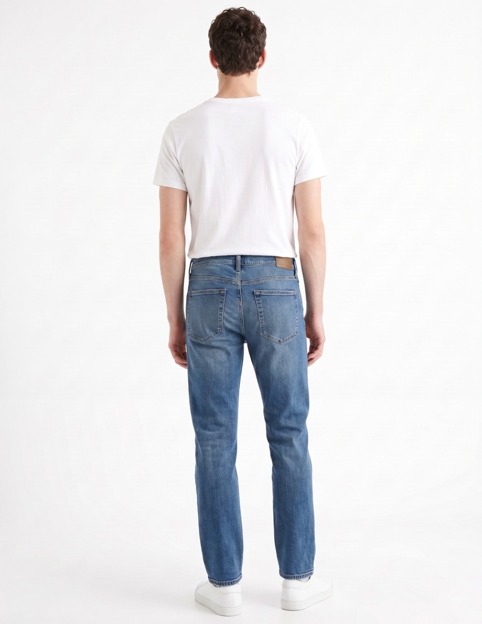 Jeans straight lavado obscuro para hombre 2